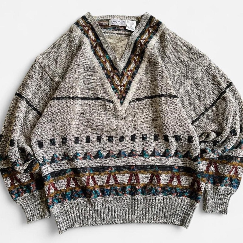 80s 90s Vintage Retro V-Neck Geometric Tribal Knit Tan/Grey Multicolored Sweater